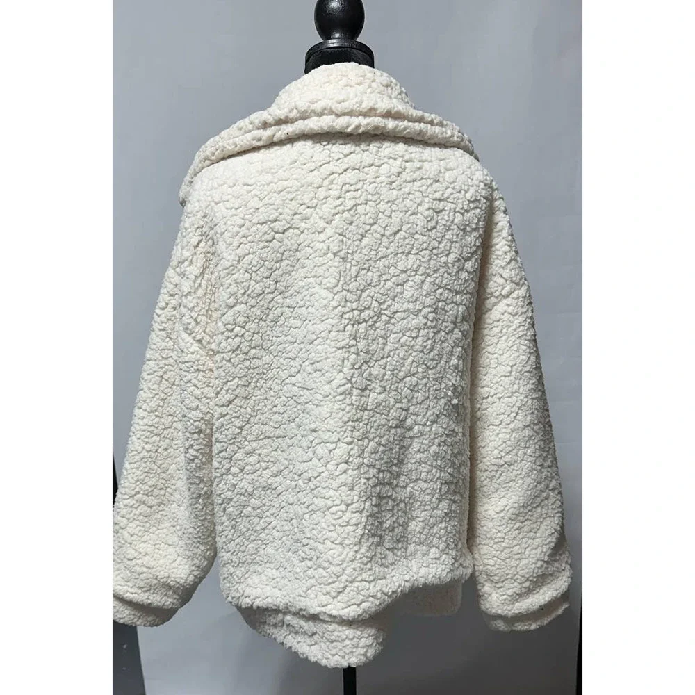 C&C California Cream Plush Jacket size XL‎